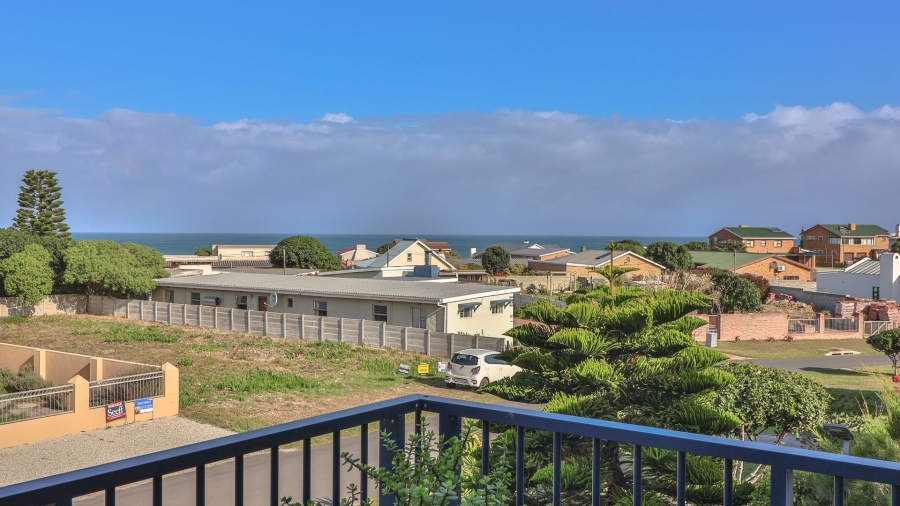 6 Bedroom Property for Sale in Franskraal Western Cape